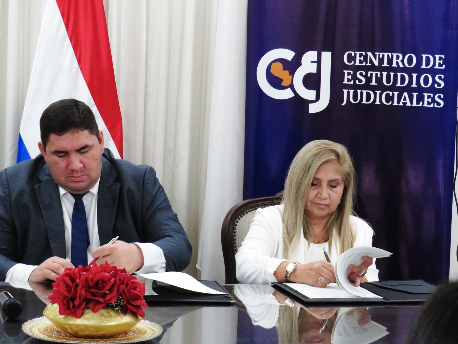 Firma de Convenio de apoyo Interinstitucional entre el Ministerio de Justicia y el CEJ