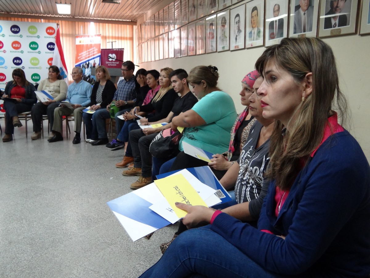 Capacitación a Promotores Sociales de la Municipalidad de Asunción.